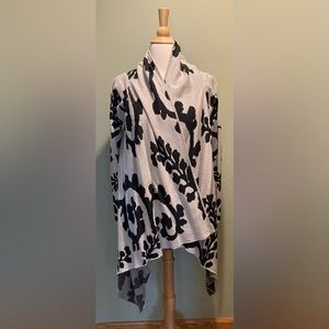 Peruvian Connection kiri cardigan size medium